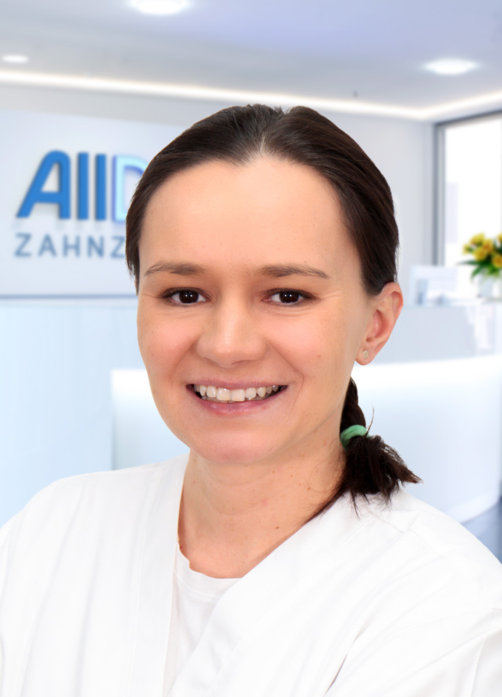 Portrait Zahnärztin Martyna Schulz (AllDent München Ost)
